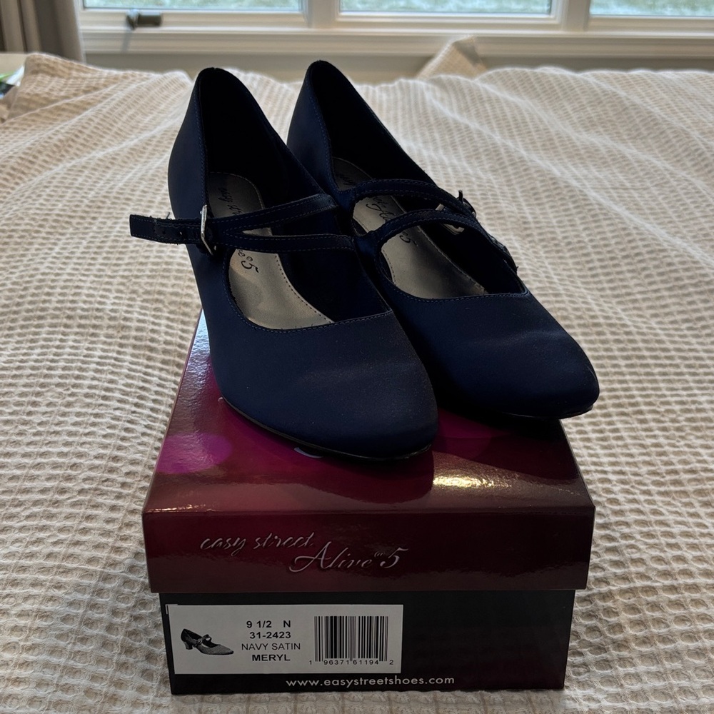 Easy Street Navy Heels for Women